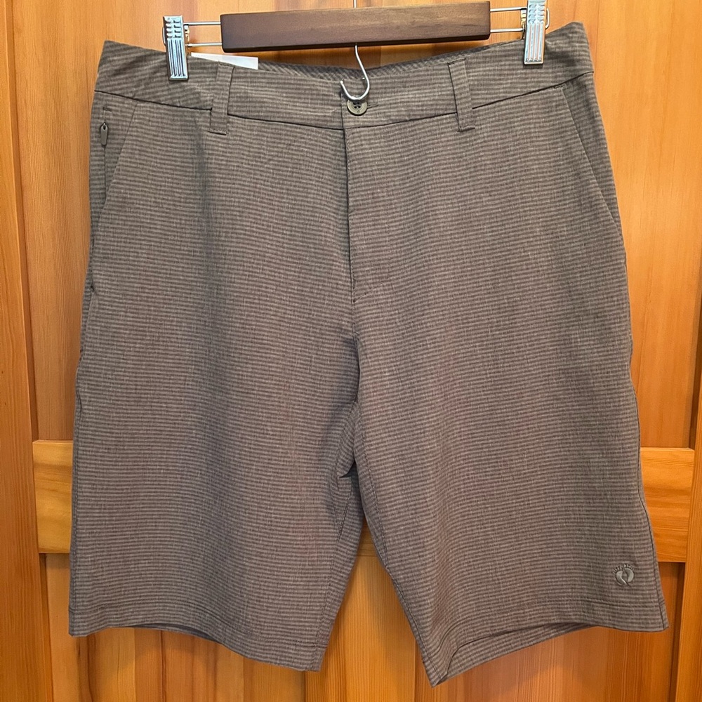 HANG TEN Hybrid Gray Shorts Sz 32 NWT